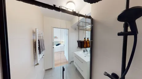 Room 7